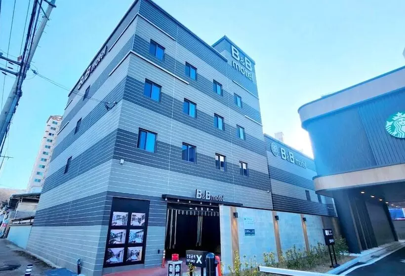モーテル Gimcheon The B And B