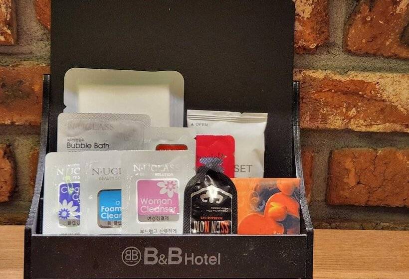 모텔 Gimcheon The B And B