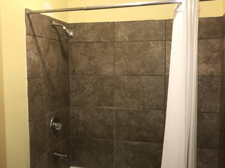 モーテル Linder Motor Lodge