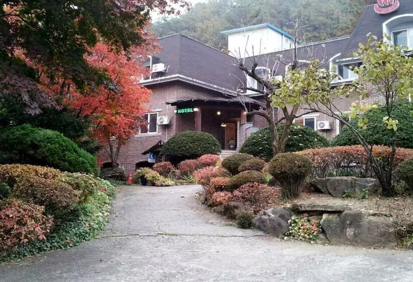 モーテル Pocheon Supsogui Gungjeon