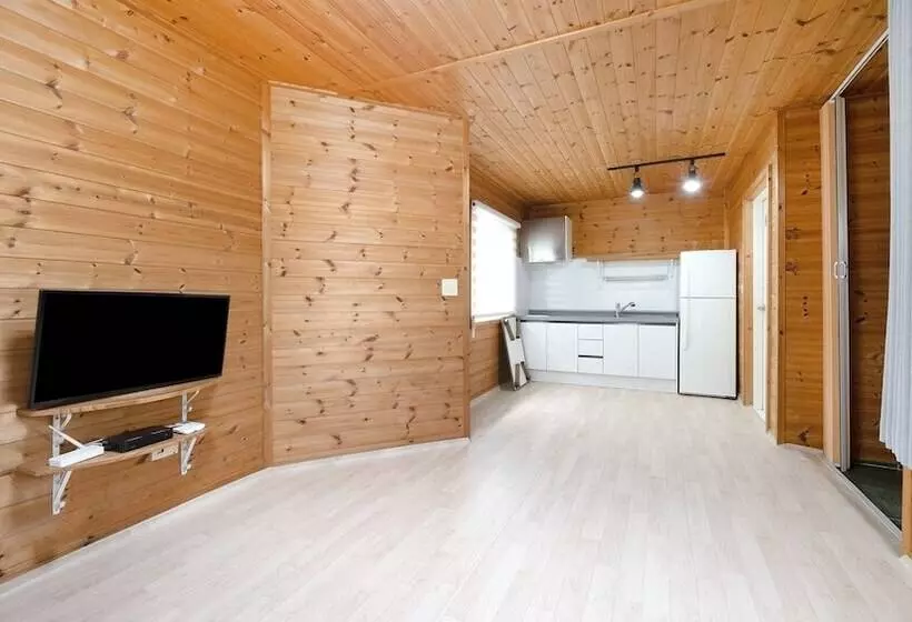 Paju Sugavill Agyeon Dongban Pension