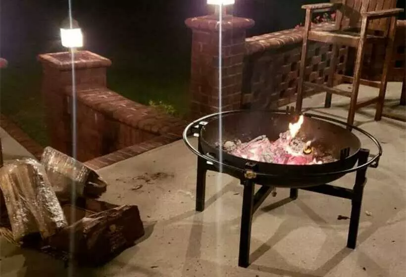 ペンション Chateau Rouge