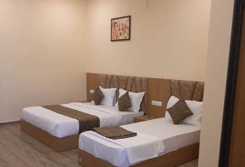 Пансион Fun Park Sanand