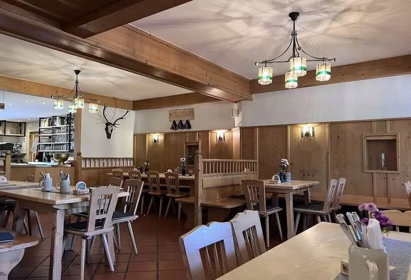 Majatalo Gasthaus Kampenwand Bernau