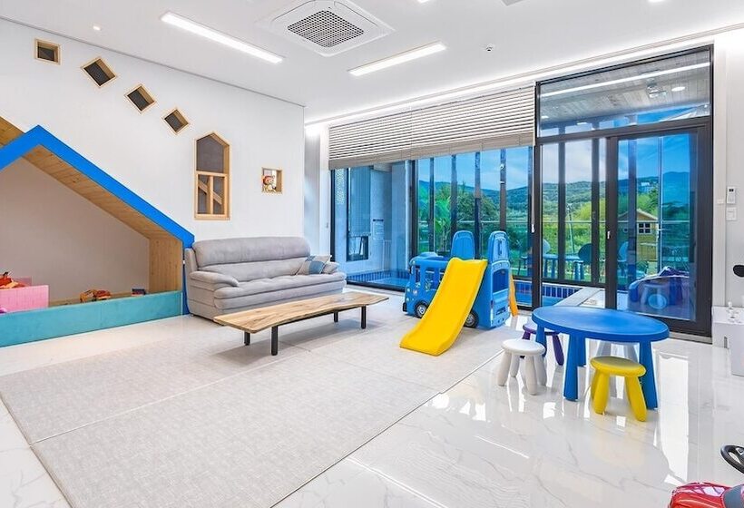 פנסיון Gyeongju Cheongun28 Kids Poolvilla