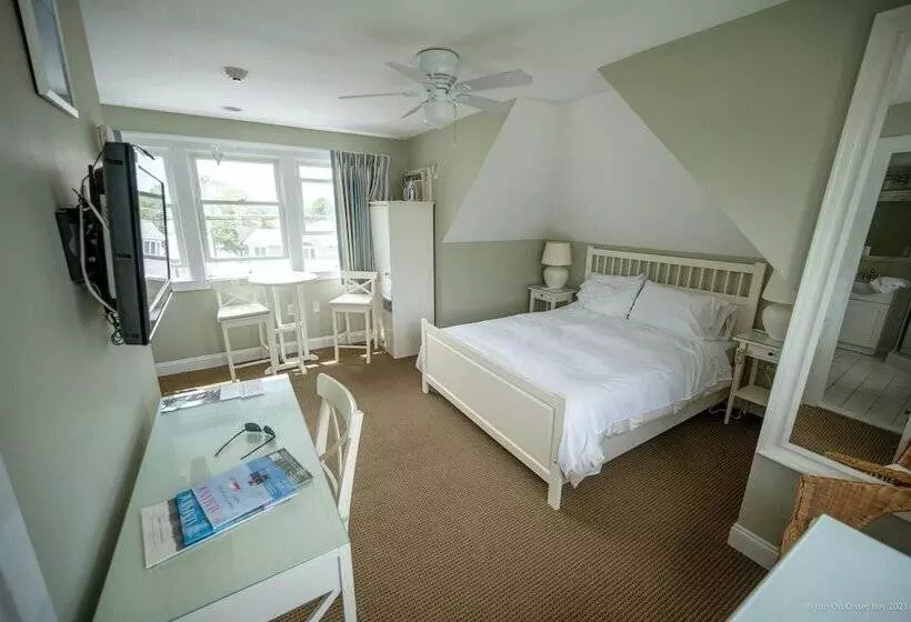 The Inn On Onset Bay