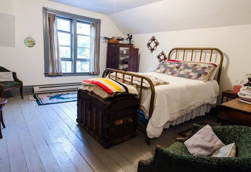 Bed and Breakfast North Branch Outing Club