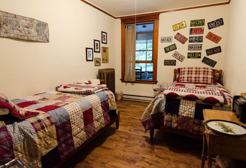 Bed and Breakfast North Branch Outing Club