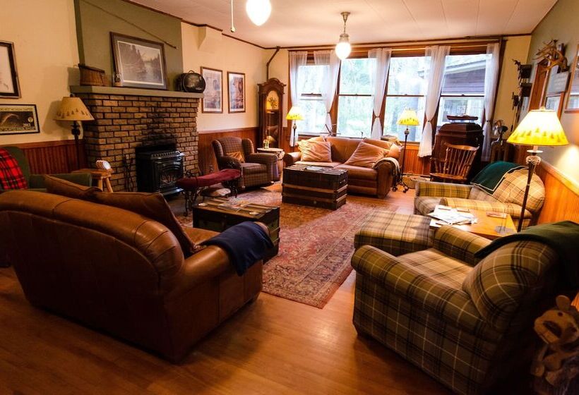 Bed and Breakfast North Branch Outing Club