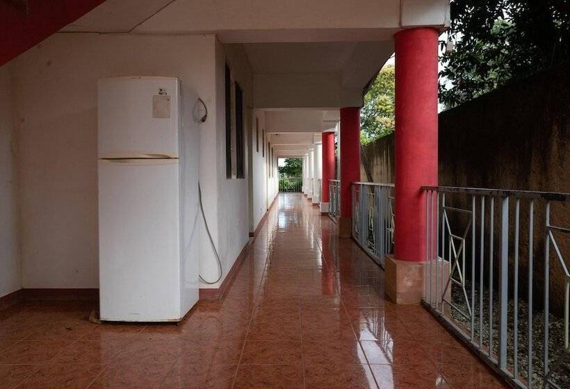 تختخواب و صبحانه Santa Crest