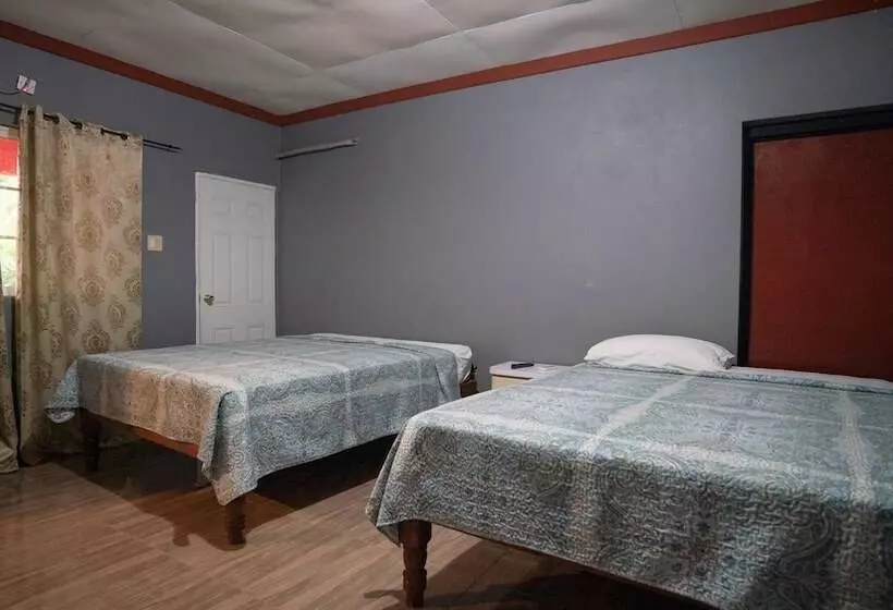 تختخواب و صبحانه Santa Crest