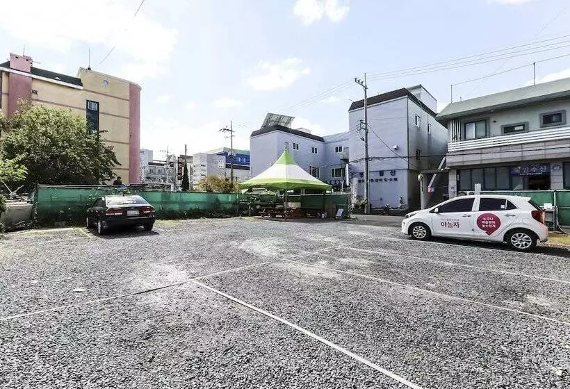 Boryeong Hayan Motel
