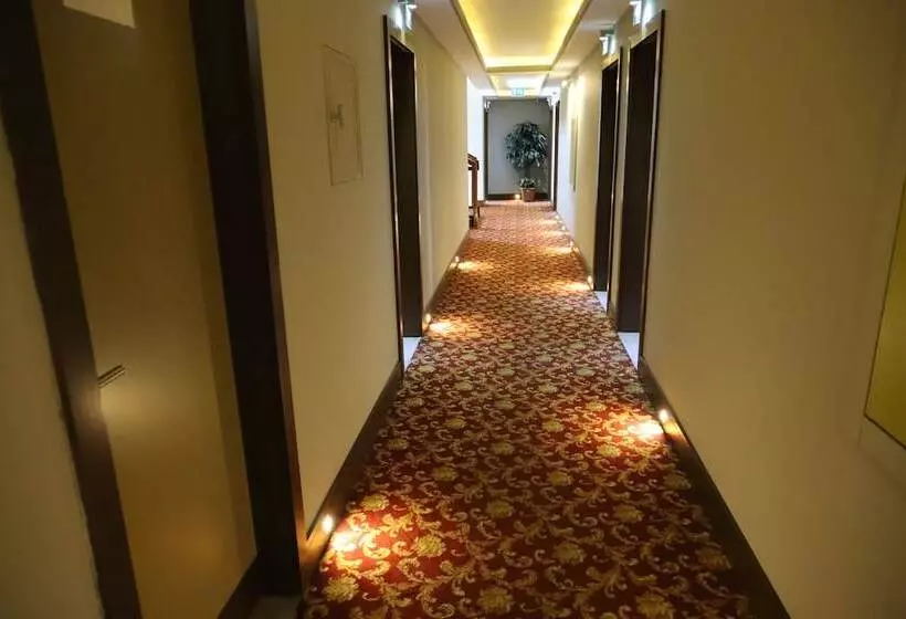 Hi̇ti̇t Otel