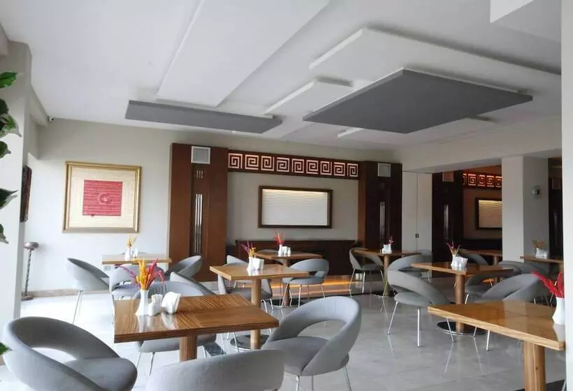 Hi̇ti̇t Otel
