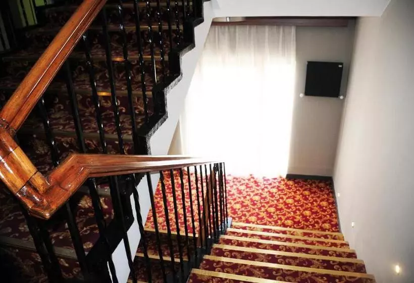 Hi̇ti̇t Otel