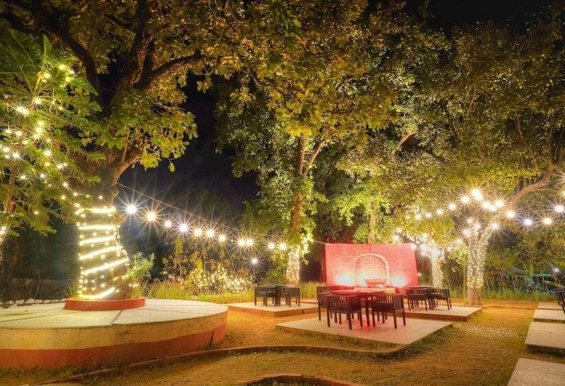 ホテル Bundela Bandhavgarh By Octave