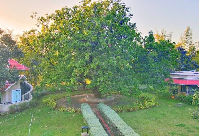 ホテル Bundela Bandhavgarh By Octave