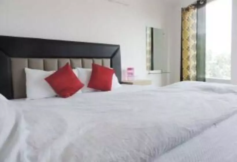 Goroomgo Hotel Jasmine Dalhousie