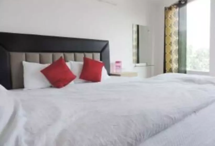 Goroomgo Hotel Jasmine Dalhousie