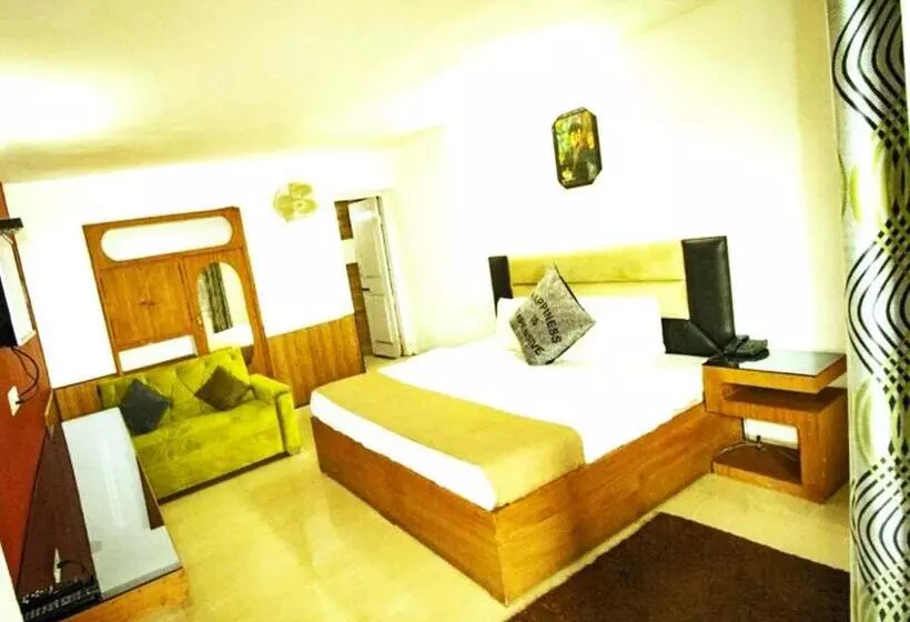 Goroomgo Hotel Jasmine Dalhousie