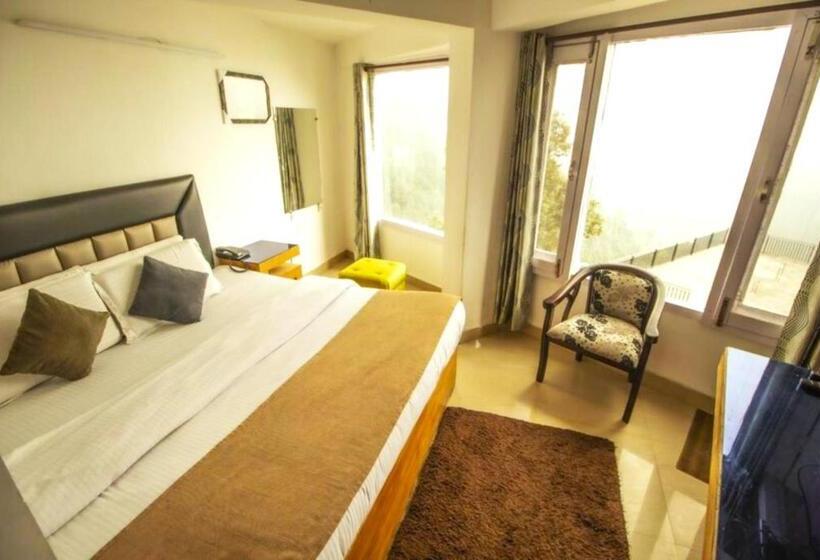 Goroomgo Hotel Jasmine Dalhousie