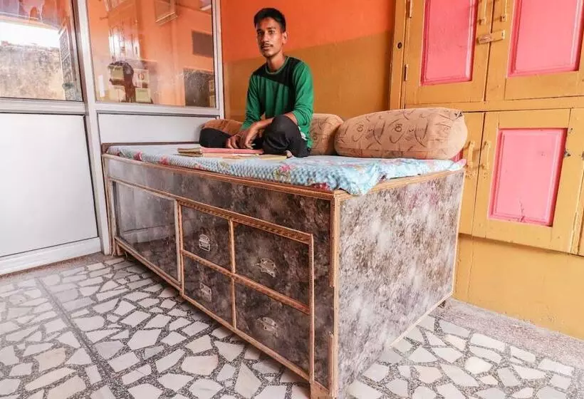 Hotelli Goroomgo Laxmi Bhawan Dharamshala Mathura