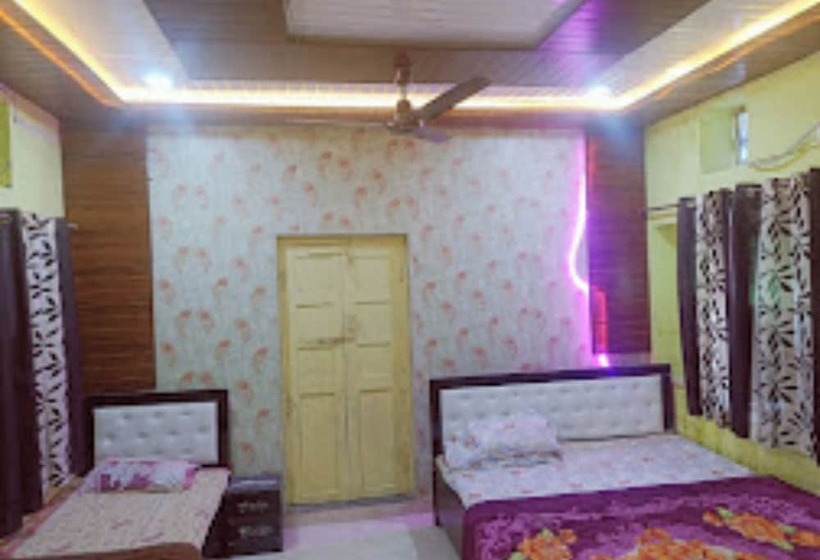 Hotel Goroomgo Laxmi Bhawan Dharamshala Mathura