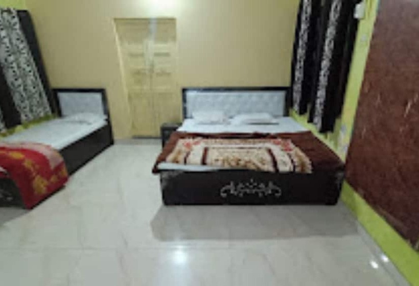 Hotel Goroomgo Laxmi Bhawan Dharamshala Mathura