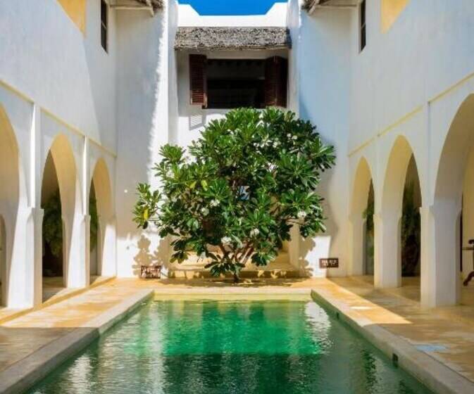 هتل Jahazi House Lamu