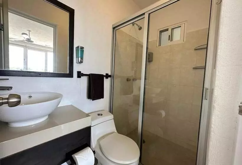 Hotelli Las Palmas Puerto Morelos