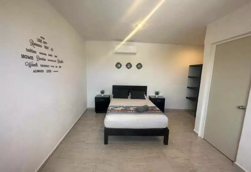 Hotelli Las Palmas Puerto Morelos