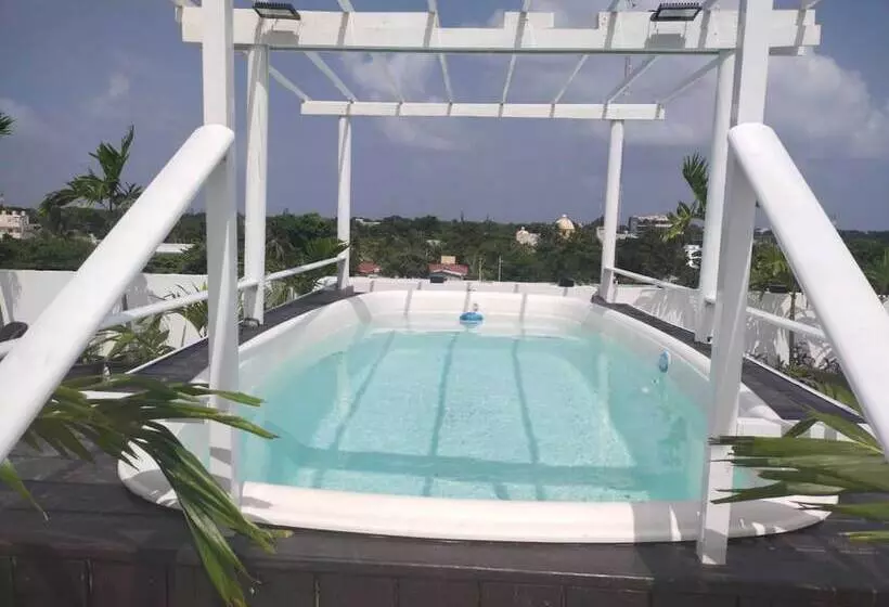 Hotelli Las Palmas Puerto Morelos