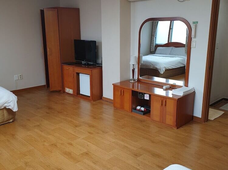 فندق Munkyung Tourist