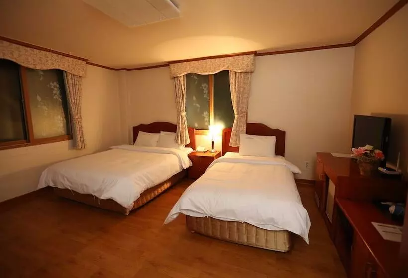 ホテル Munkyung Tourist