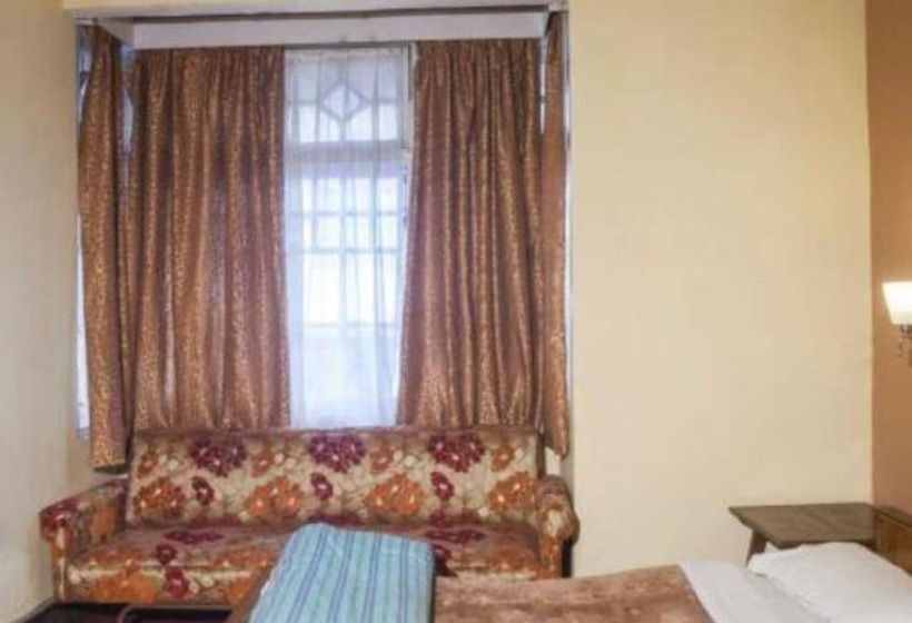 בית מלון כפרי Goroomgo Pine Ridge Itanagar