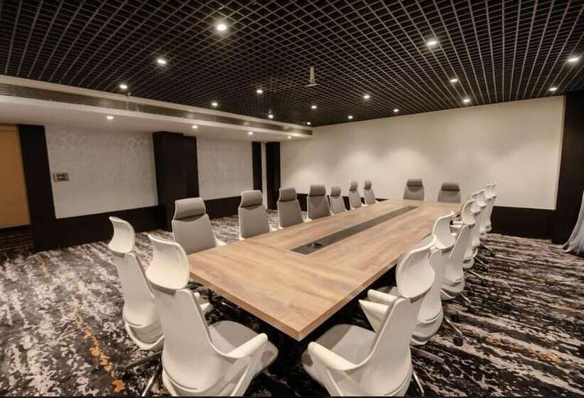 فندق Shawn Elizey