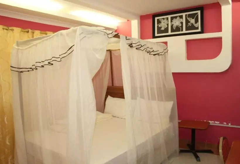 The Great Turk Reef Hotel Lodwar