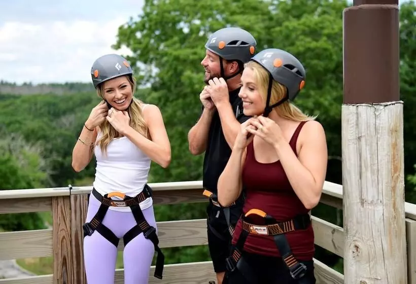 Hotelli The Preserve Sporting Club & Resort