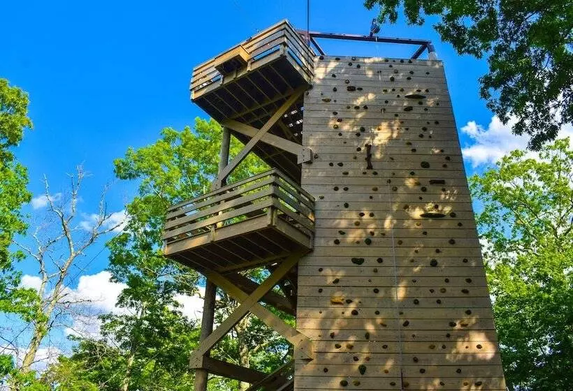 Hotelli The Preserve Sporting Club & Resort