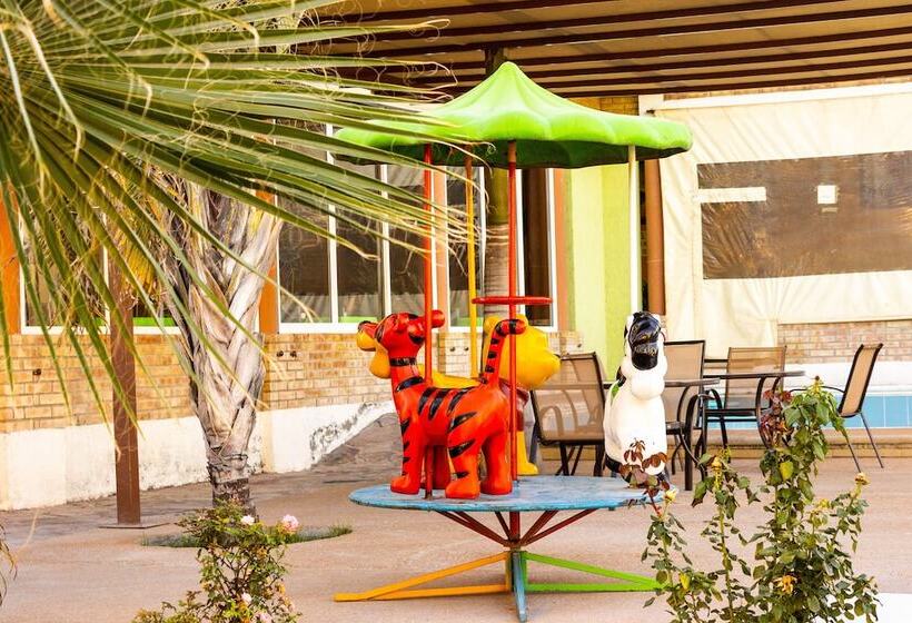 فندق Villa Jardines