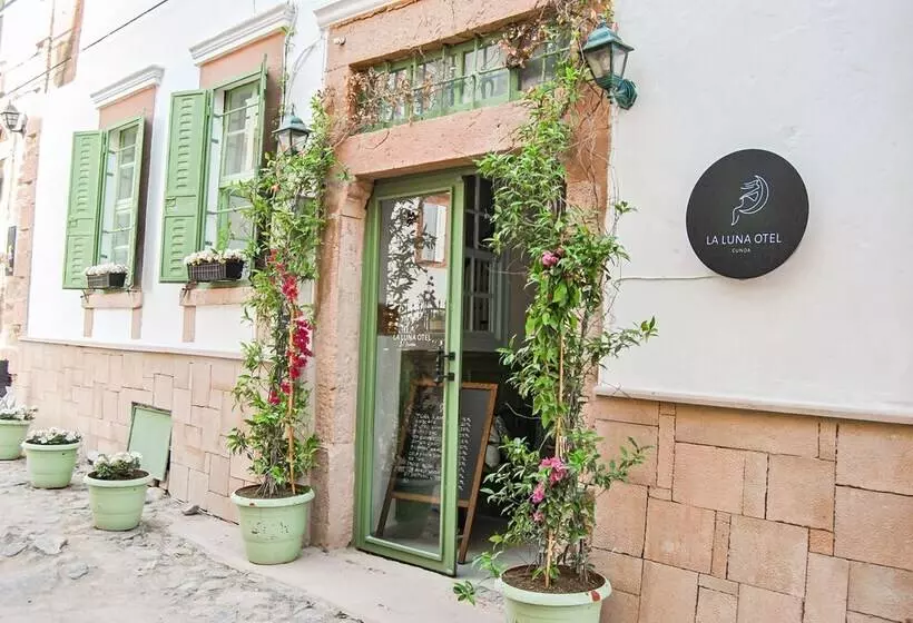 La Luna Otel Cunda