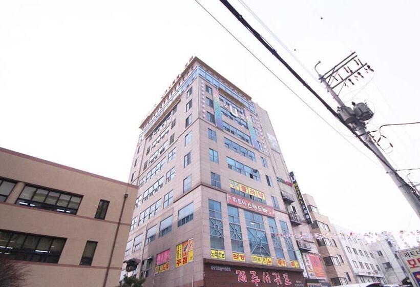 Motel Changwon Myeongseodong U