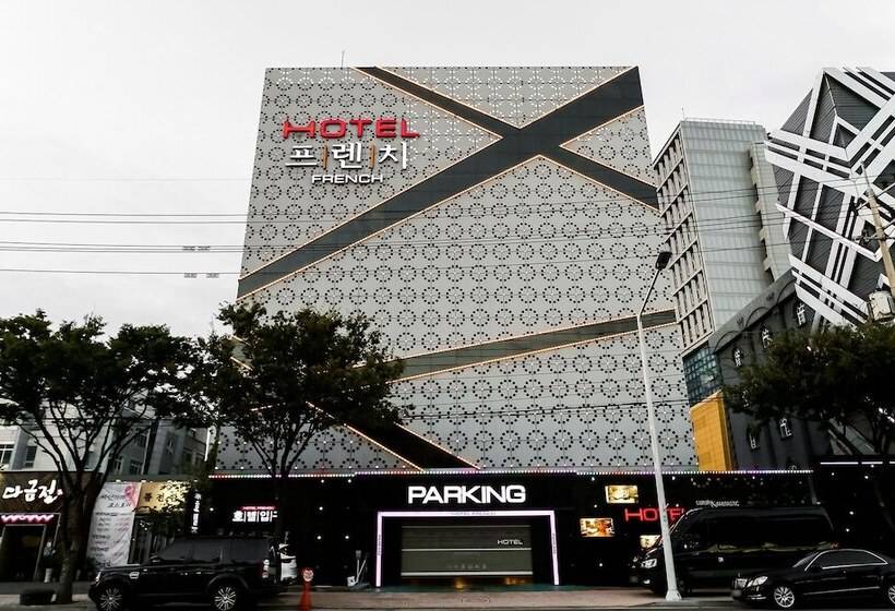 فندق على الطريق Daegu Seongseo French