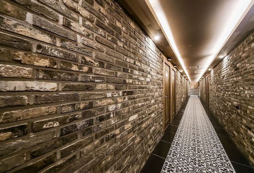 فندق على الطريق Daegu Seongseo French