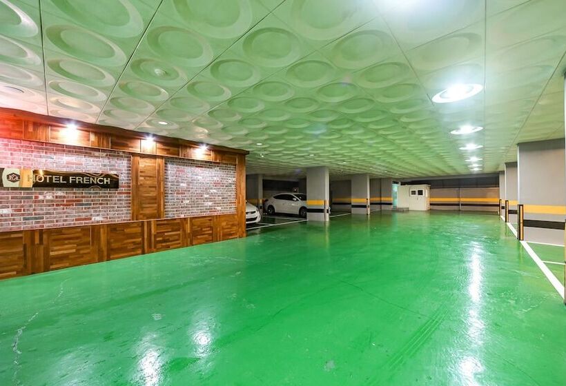 فندق على الطريق Daegu Seongseo French