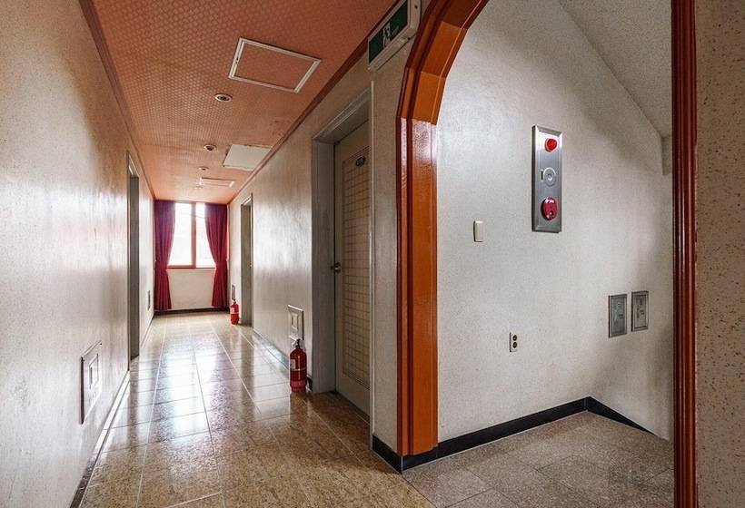 汽车旅馆  Jeju Geumjeong