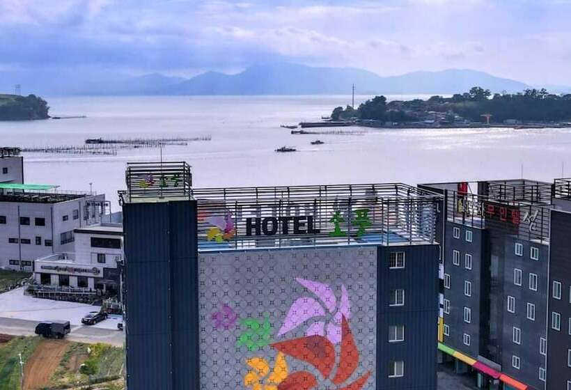 Motel Sacheon Hotel Picnic