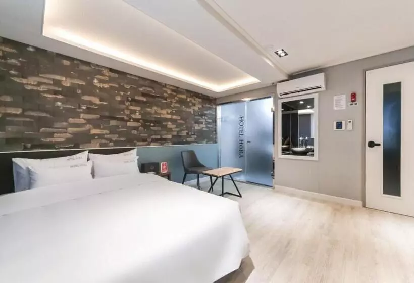 Motelli Tongyeong Hotel Hora