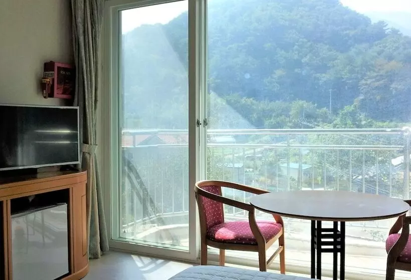 Motelli Yangyang Galcheon Family Resort