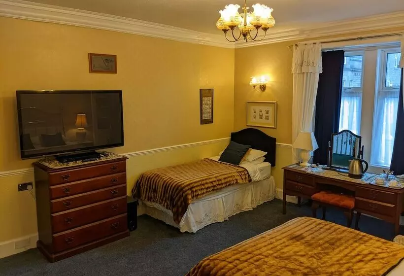 Majatalo Ashley House Guest House